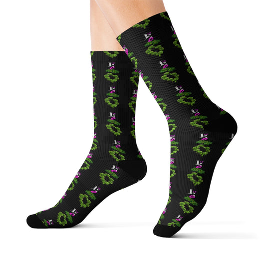 Pretty Girls Love Good Weed Socks